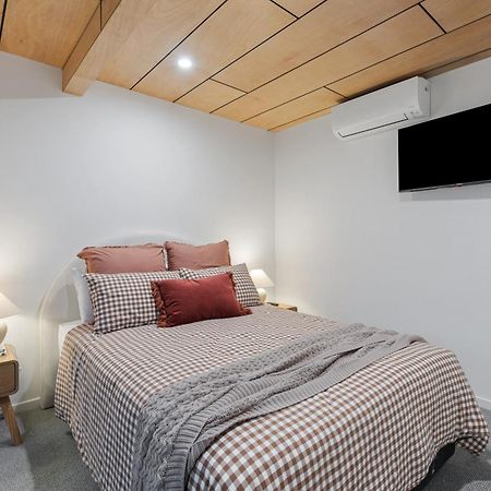 Railway Motel Myrtleford Esterno foto